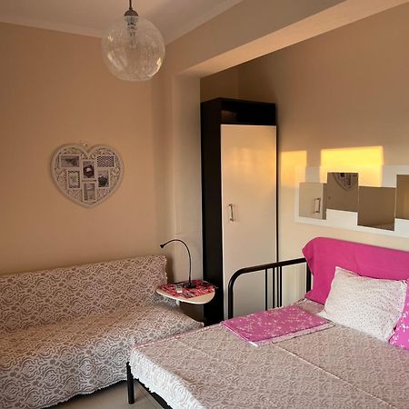 Am Beach House Nea Moudania Esterno foto