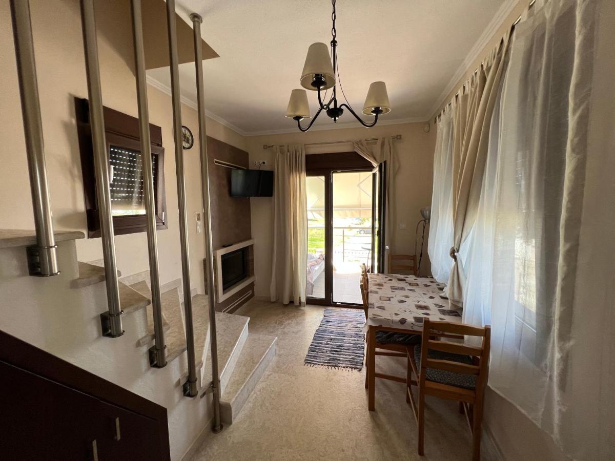 Am Beach House Nea Moudania Esterno foto